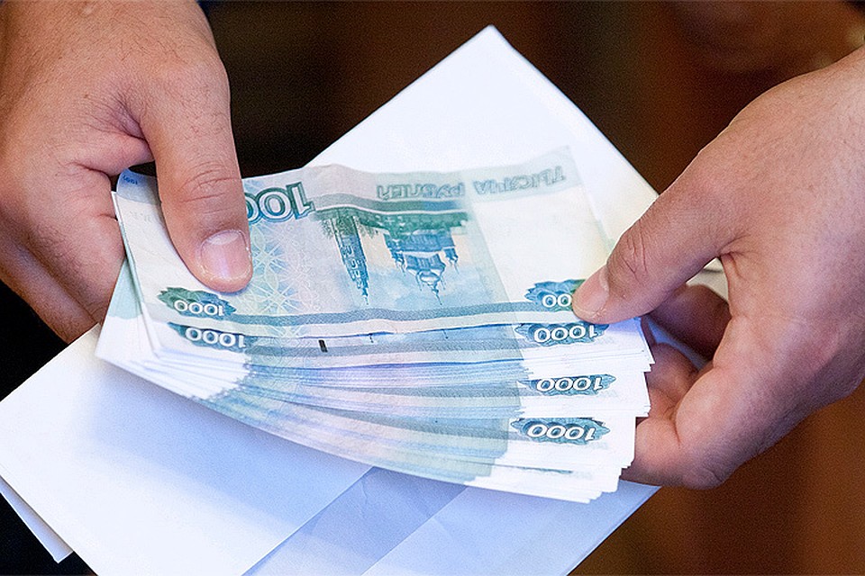 Голодный работник инновации на-гора не выдает. Тем более тут еще надо учесть подоходный налог почти в тысячу рублей.