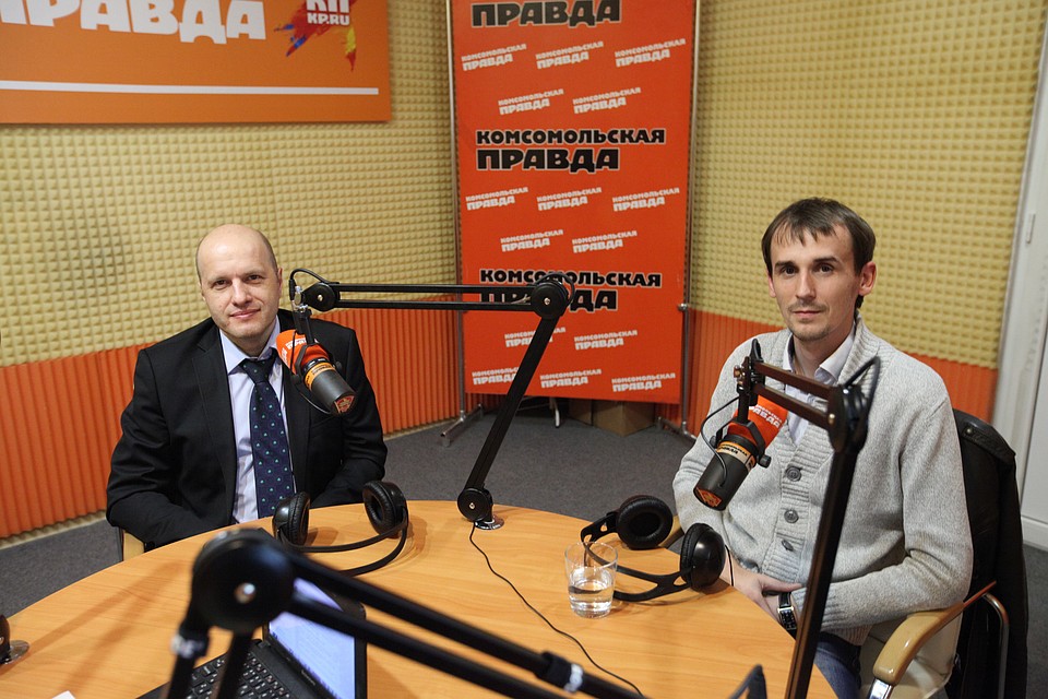 специалисты хирургического отделения Ставропольской краевой детской клинической больницы Сергей Минаев и Игорь Герасименко