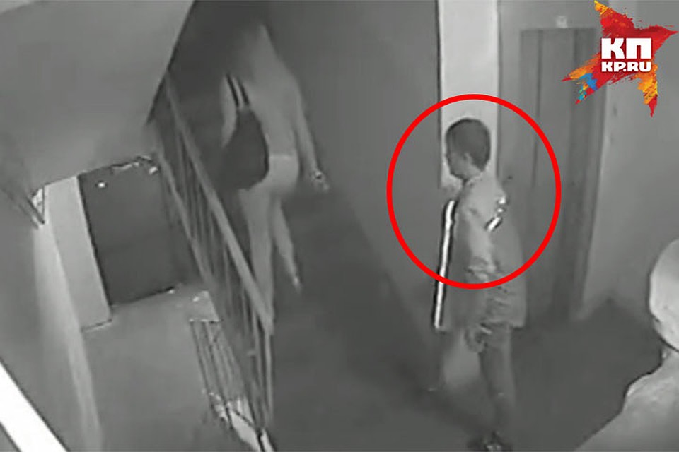Попытка изнасилования в подъезде дома в Сормово угодила на видео Попытка изнасилования в подъезде дома в Сормово угодила на видео