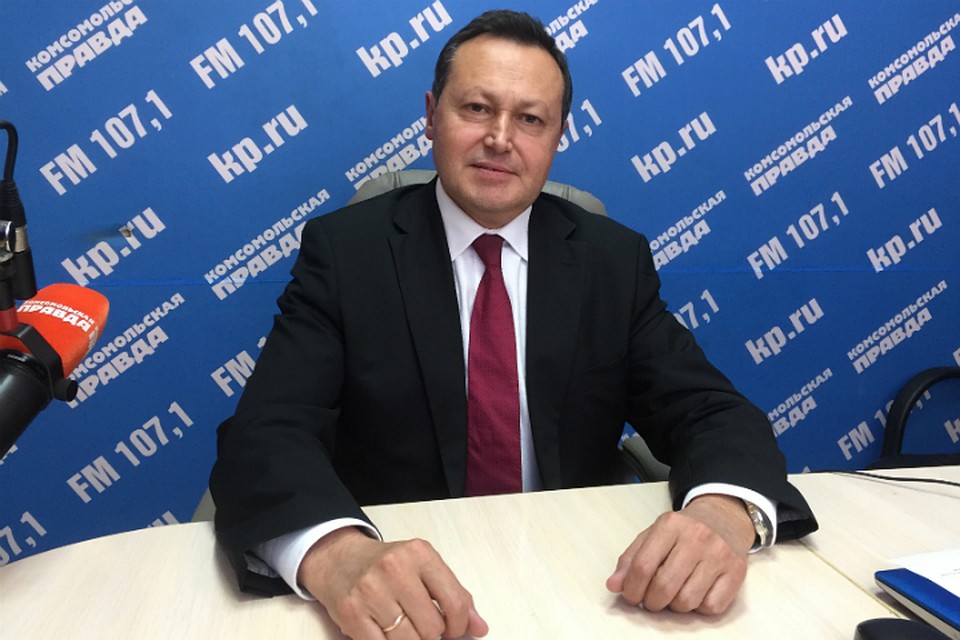 Глава Красноярска Эдхам Акбулатов на 107.1 FM