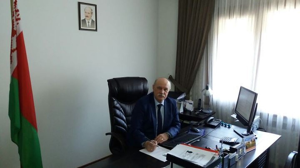 Фото с сайта: istanbul.mfa.gov.by Владимир Миронович двадцать лет работал в системе МИД