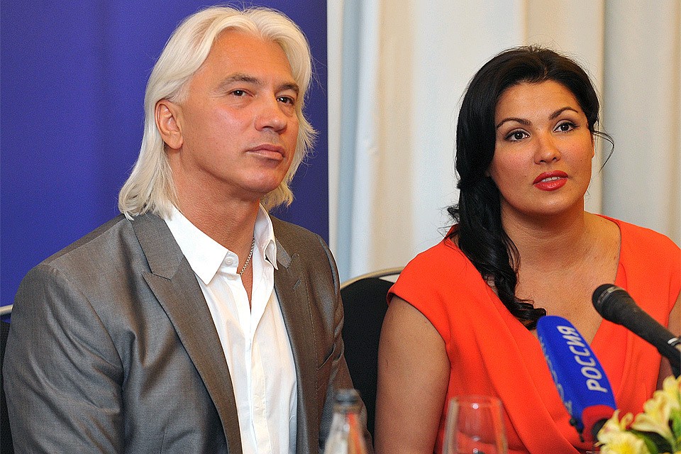 Дмитрий Хворостовский и Анна Нетребко на пресс-конференции в 2013 году.