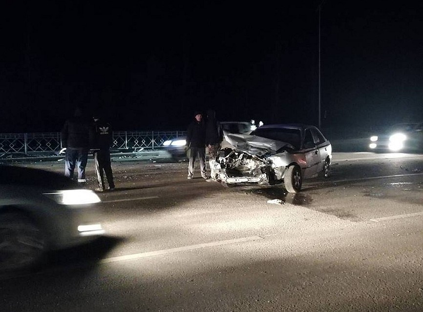 В Дзержинском районе Волгограда случилось тройное ДТП, есть пострадавшие В Дзержинском районе Волгограда случилось тройное ДТП, есть пострадавшие