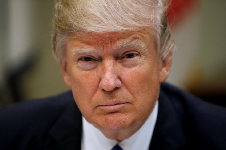 Президент США Дональд Трамп решил на 120 дней продлить режим приостановки санкций в отношении Ирана