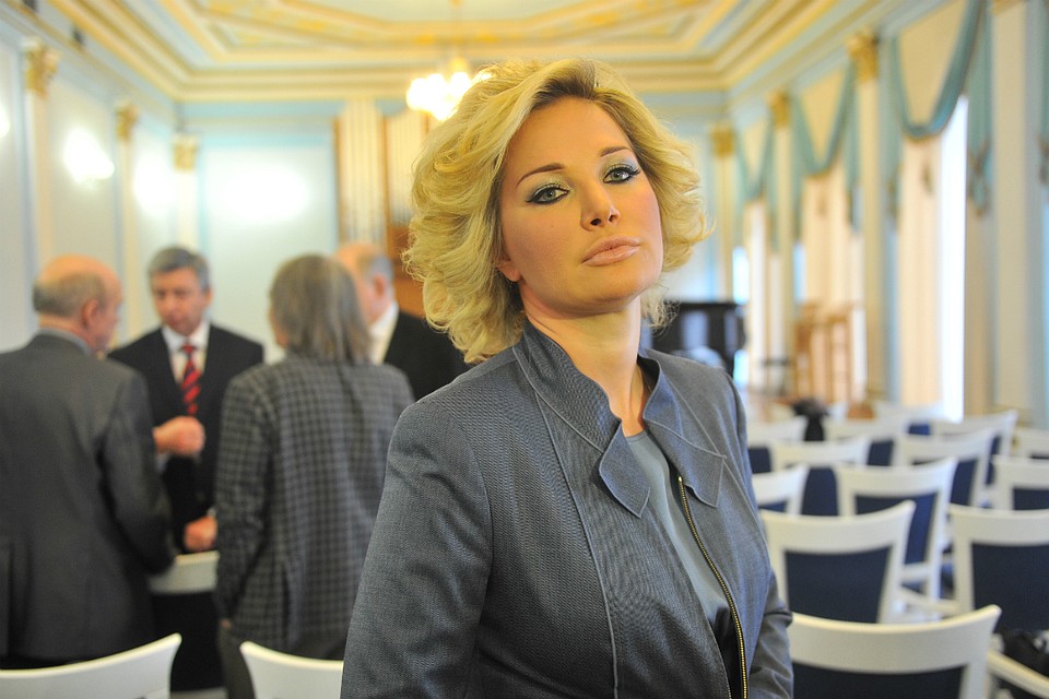 "Мой любимый папа, спасибо тебе за все", – написала Максакова.