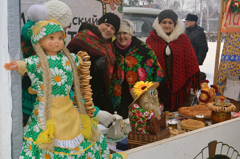 В Сенгилее отметили Масленицу. Фото: Дарья ЧИСТОПРУДОВА