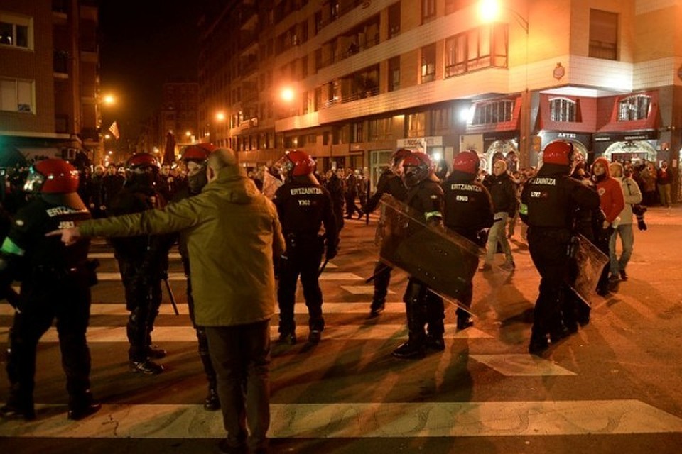Перед ответным матчем в Бильбао между местным «Атлетиком» и «Спартаком» произошло столкновение фанатов двух команд