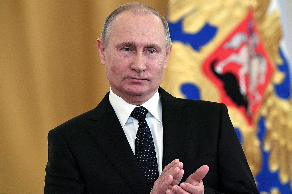 Действующий глава РФ Владимир Путин одержал уверенную победу на выборах-2018