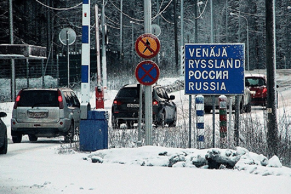 В Финляндии вводят новое приложение, показывающее время ожидания в очереди на пограничных пунктах с Россией. Фото: с сайта spbinweb.ru