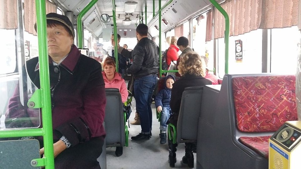 Теперь автобусы будут ездить до Гребного канала. Фото: ГОПАЛО Ольга.