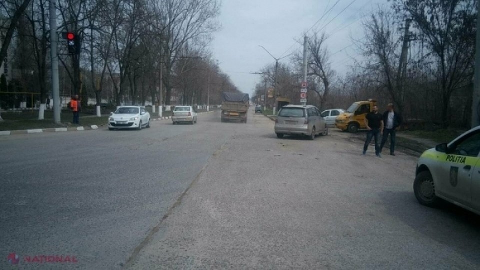 Полиция выясняет, что стало причиной ДТП. Фото: ziarulnational.md