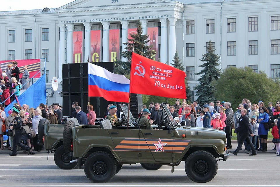 В параде Победы в Пскове примет участие больше 70 единиц техники.