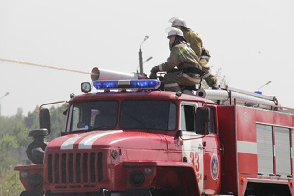 Огонь удалось потушить только в 17.10.