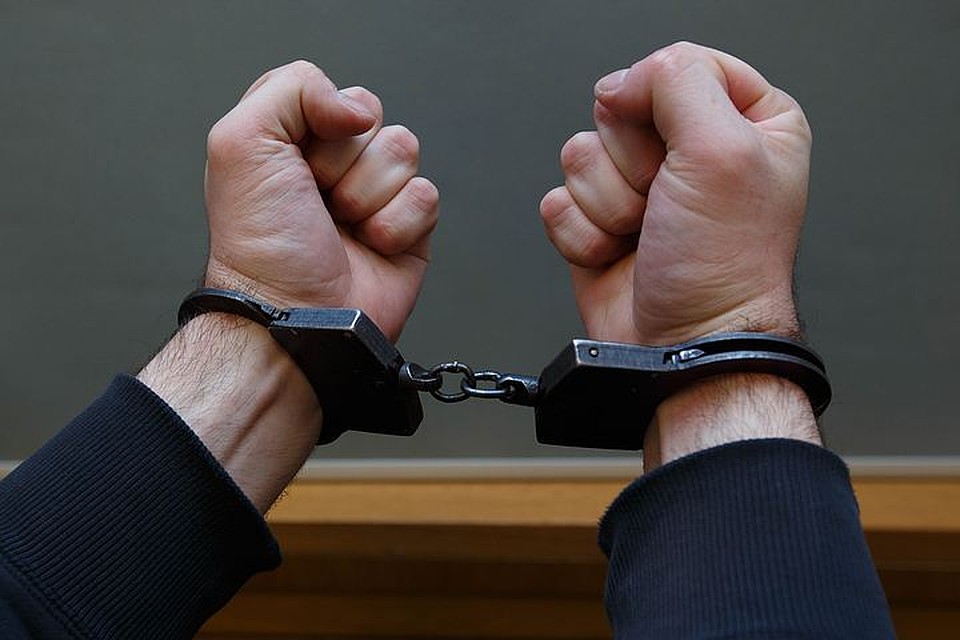 В Хабаровске вор-рецидивист обокрал посетителя ночного клуба