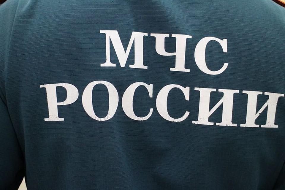 Сотрудники МЧС успешно потушили пожар и спасли человека.