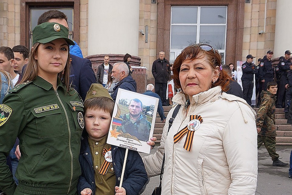 Бессмертный полк в Донецке 2018 соберёт более 600 волонтёров