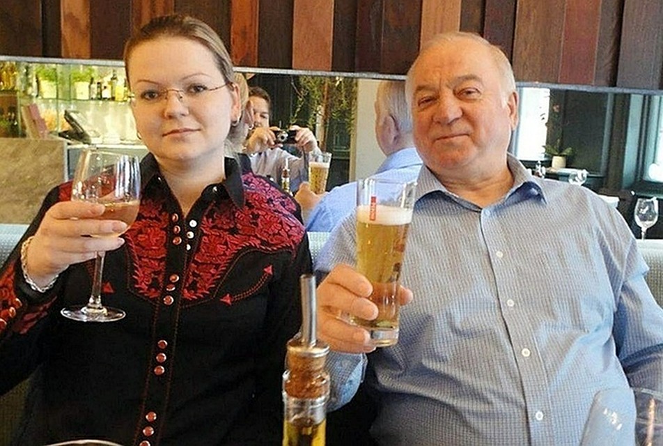 Юлия и Сергей Скрипаль в Великобритании.