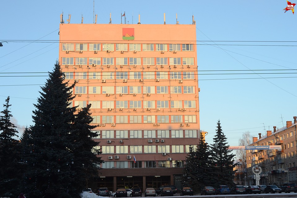 Прием проведут и заместители Александра Хлиманкова.