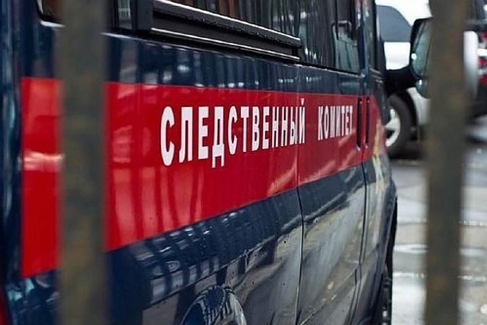 Тело ребенка нашли в реке неподалеку, в 80 метрах от дома родителей.