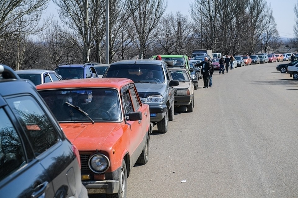 Проезд через границу затруднен.