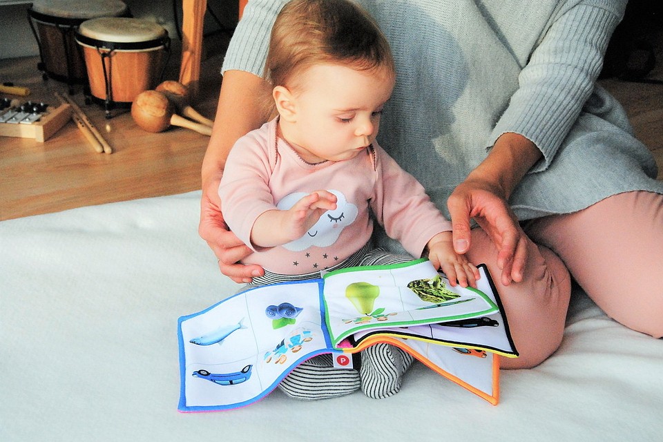 Чтобы получить пособие, родителям необходимо представить данные о своих доходах.