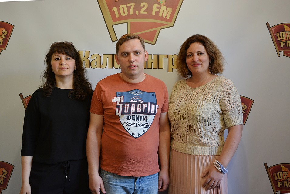 Страна других. Эльнара Шелкорина, Андрей Громнюк и Екатерина Сильянова