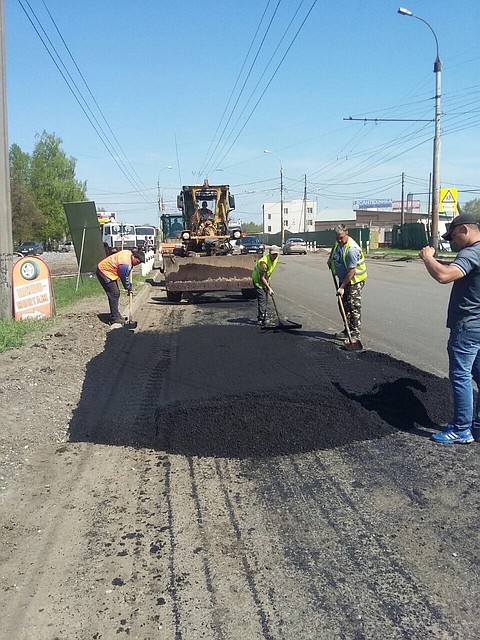 На Астраханской устраняют "последствия" зимы.