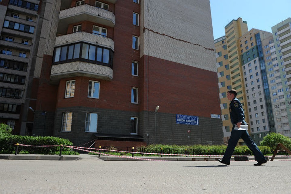 МЧС не видит опасности для жильцов.