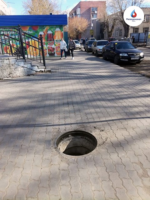 «Росводоканал Омск» обеспокоен воровством крышек канализационных колодцев