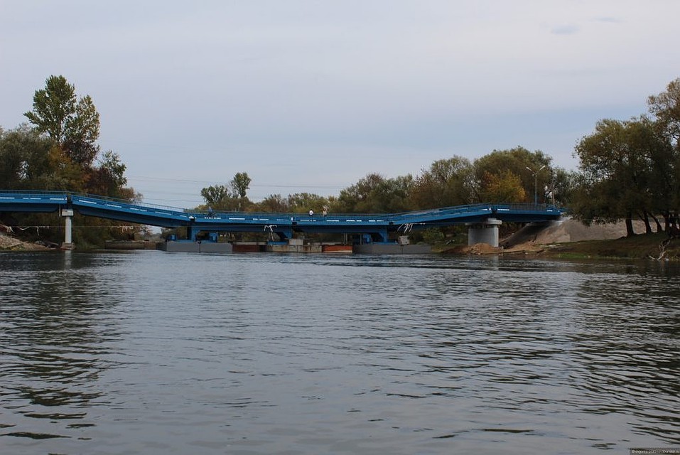 Напомним, мост закрыли 9 апреля в связи с угрозой половодья.