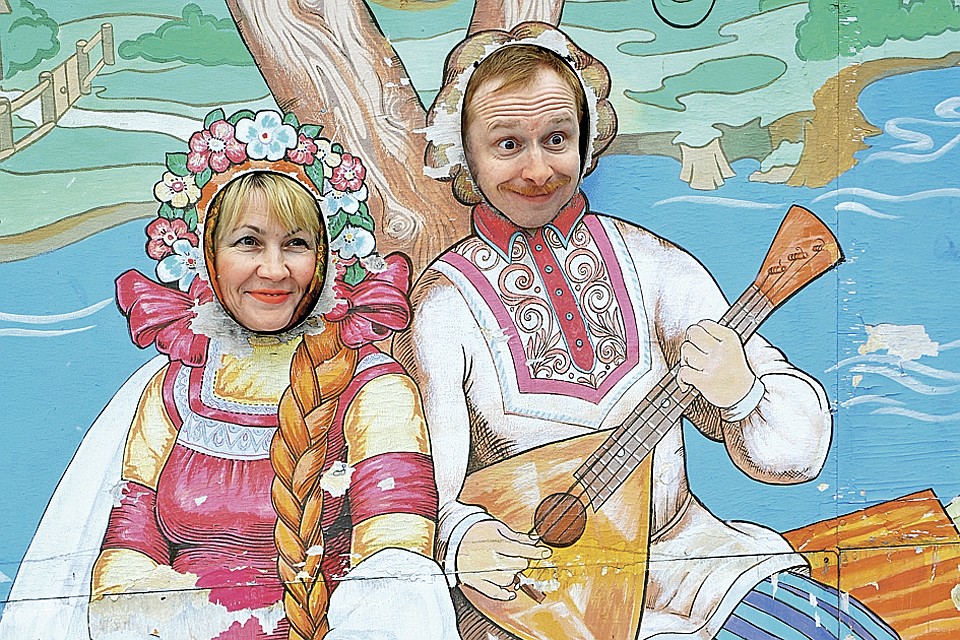 - И как только они догадались, что мы русские?