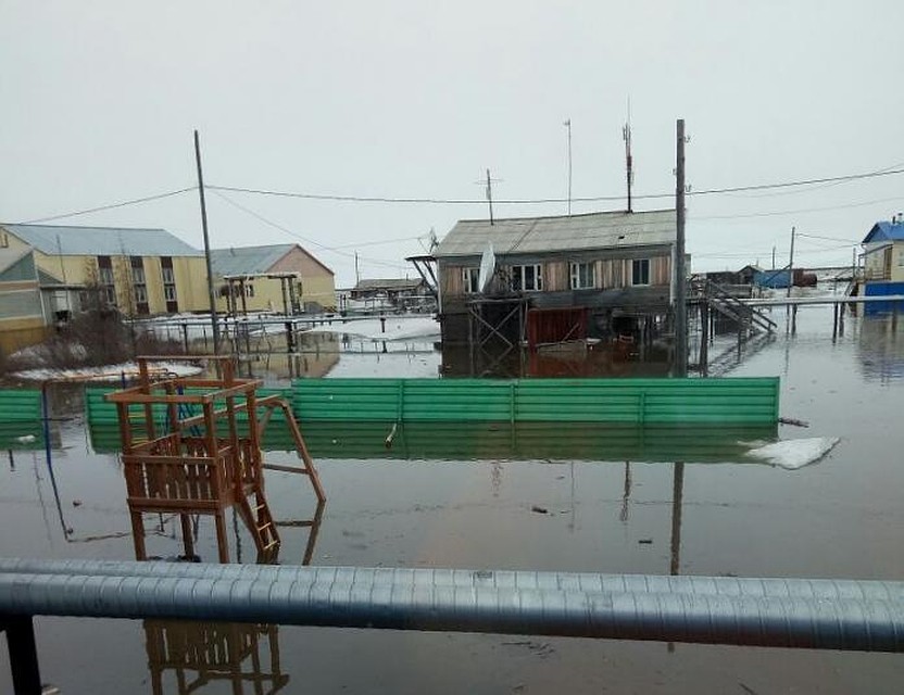На реках Колыма и Яна подтоплены шесть населенных пунктов.