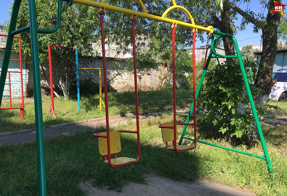 Орловские детские площадки проверят на безопасность