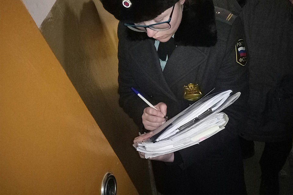 Кировчанин в течение года скрывался от судебных приставов и военкомата