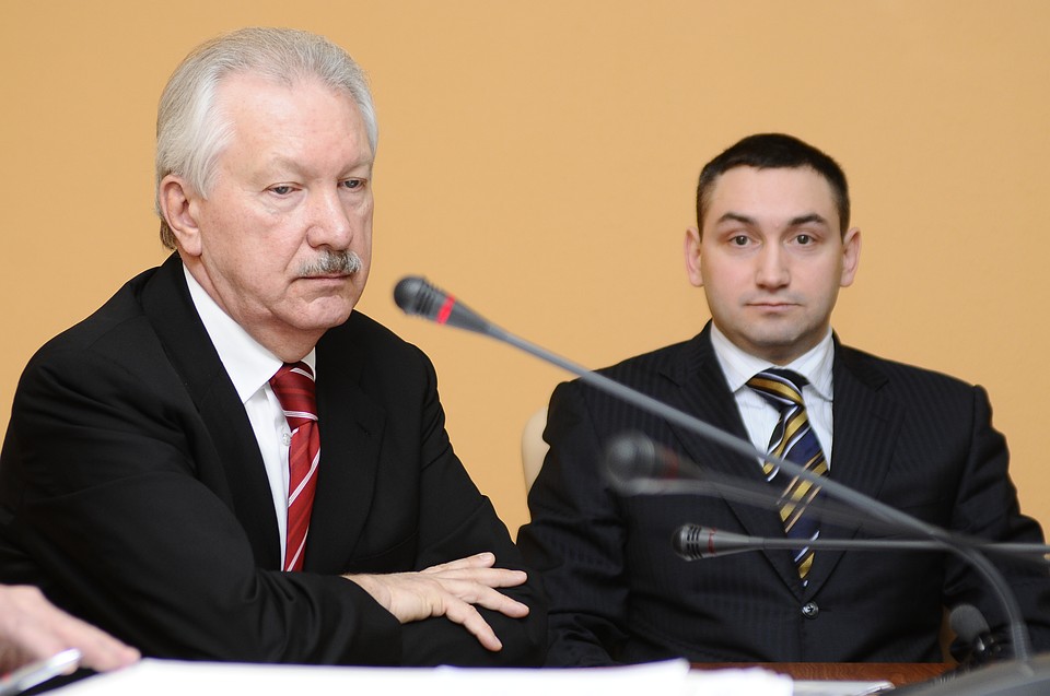 Константин Ромаданов (справа) пытается обжаловать приговор