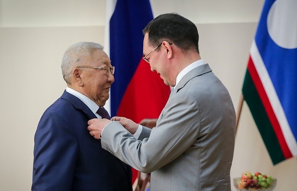 Егор Борисов выразил надежду, что Айсен Николаев будет достойной заменой ему.
