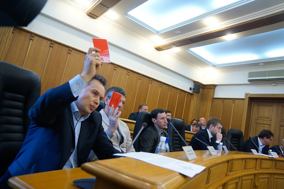 Выбрать представителей от Городской Думы депутатам предстоит вновь - 13 июля они так и не определились