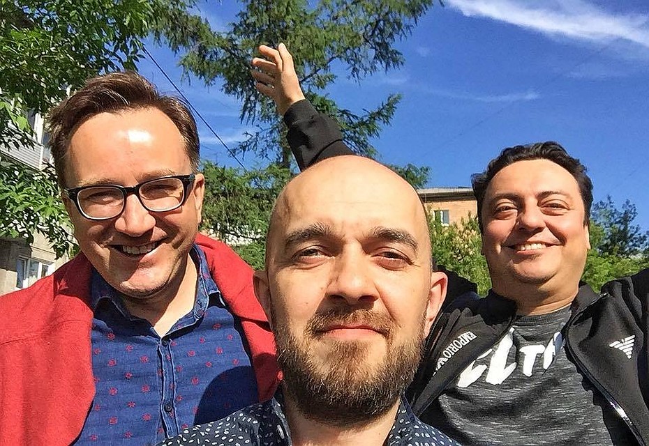 107.1 FM