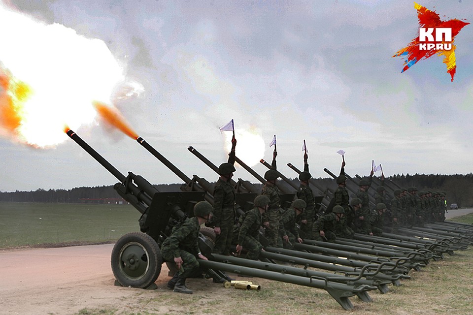 Первый салют прогремел в Москве 5 августа 1943 года.