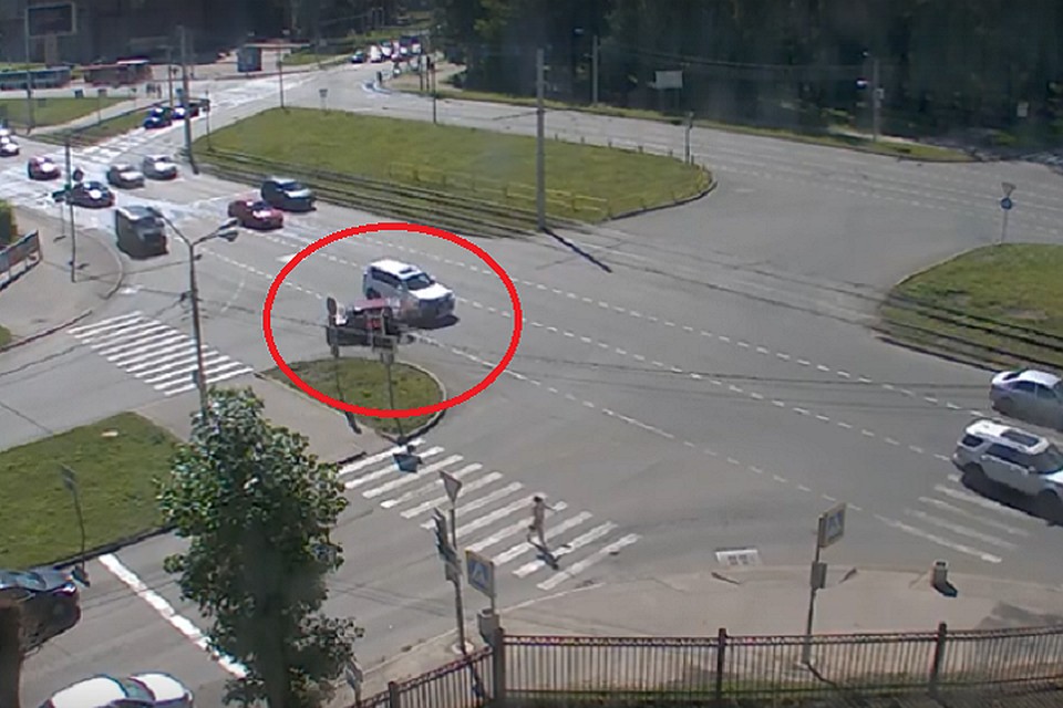 Официальная группа: ДТП Череповца, скрин-шот видео Сергея Пирогова