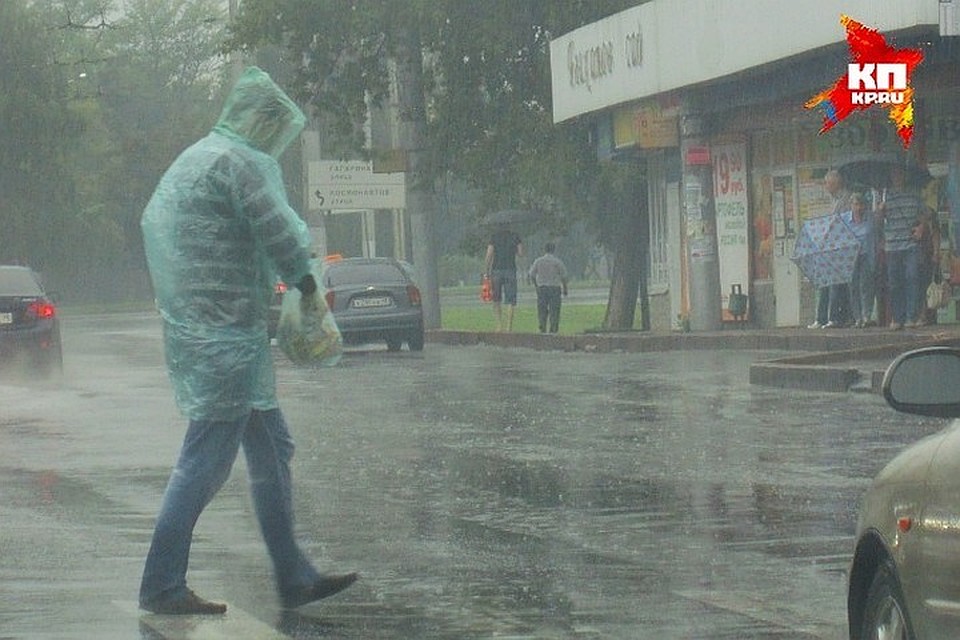 Кроме дождя и града прогнозируется сильный ветер.