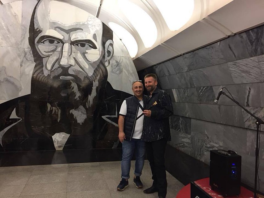 Олег Переверзев с коллегой