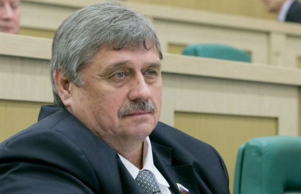 Сенатор Михаил Козлов