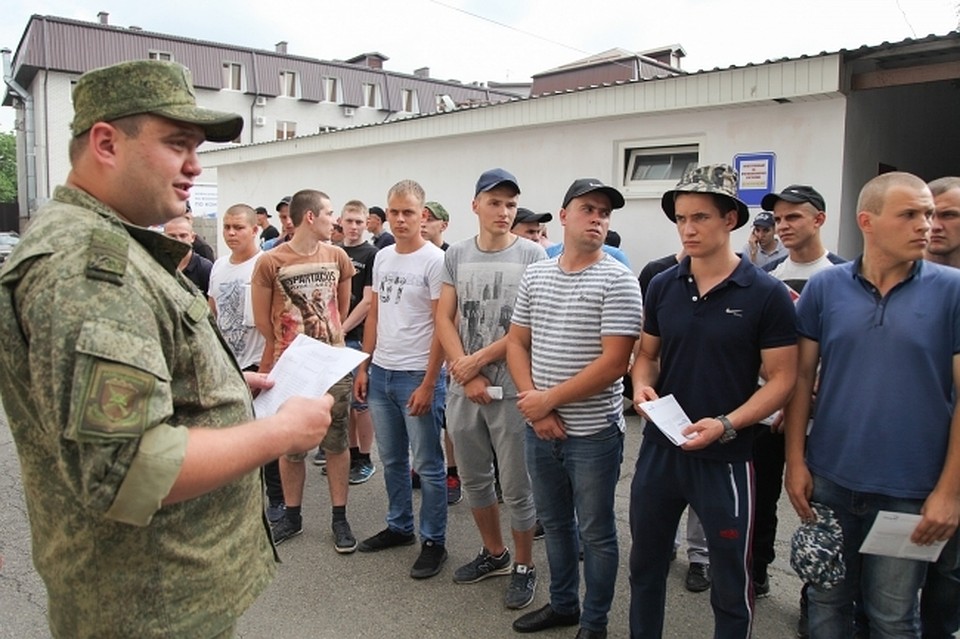 В Хабаровске работает «Горячая линия» для призывников