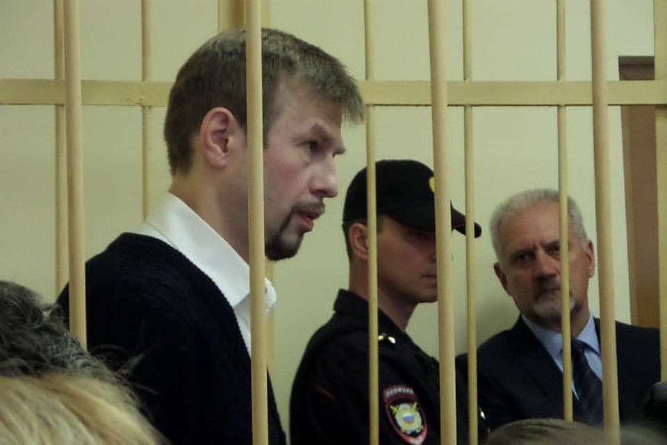 Евгений Урлашов дозвонился до близких.