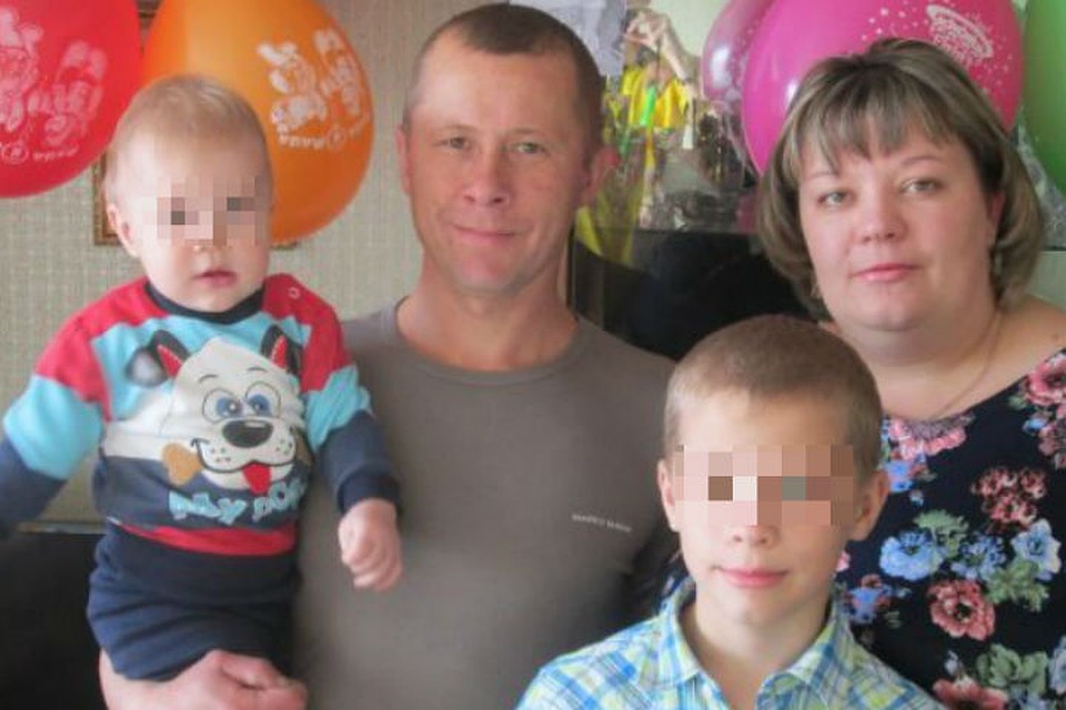 «Коляска уже полыхала!»: сосед вынес из огня троих малышей. Фото: соцсети.