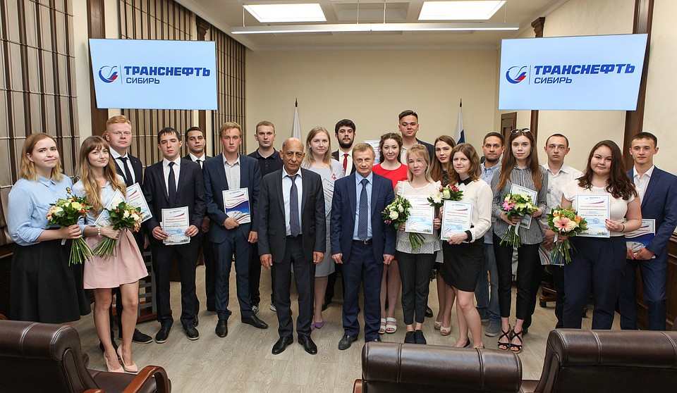 Выпускники Тюменского индустриального университета получили направления на трудоустройство в АО «Транснефть – Сибирь»