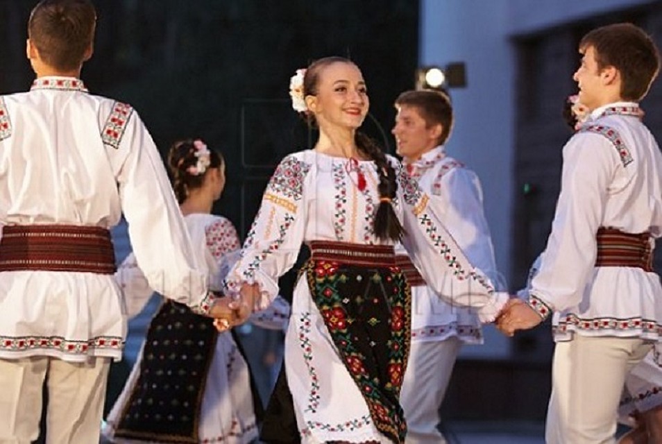 В Каушанах 12 июля танцуют, поют, веселятся. Фото: publika