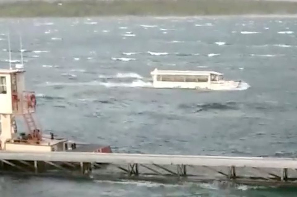 Очевидцы сняли крушение лодки с пассажирами в Миссури на видео