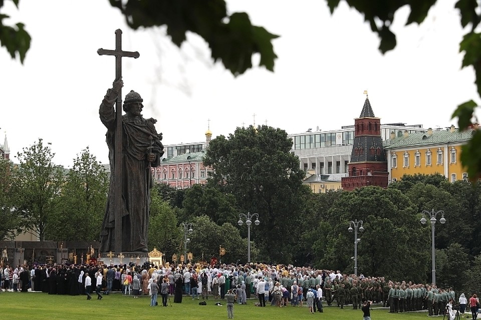 В Москве проходят торжественные мероприятия по случаю 1030-летия Крещения Руси. Вячеслав Прокофьев/ТАСС